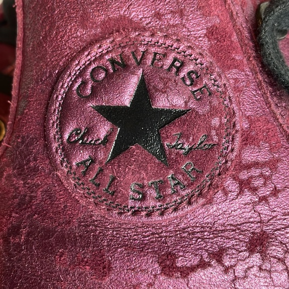 CONVERSE•ALL STAR•LEATHER•BURGUNDY HI TOPS - Picture 7 of 10